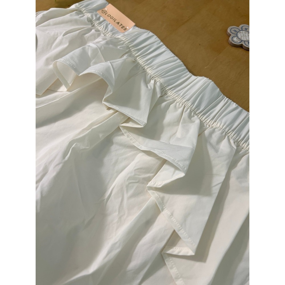 Blogilates Ruffle Athletic Shorts White Size Large NWT - Picture 7 of 8